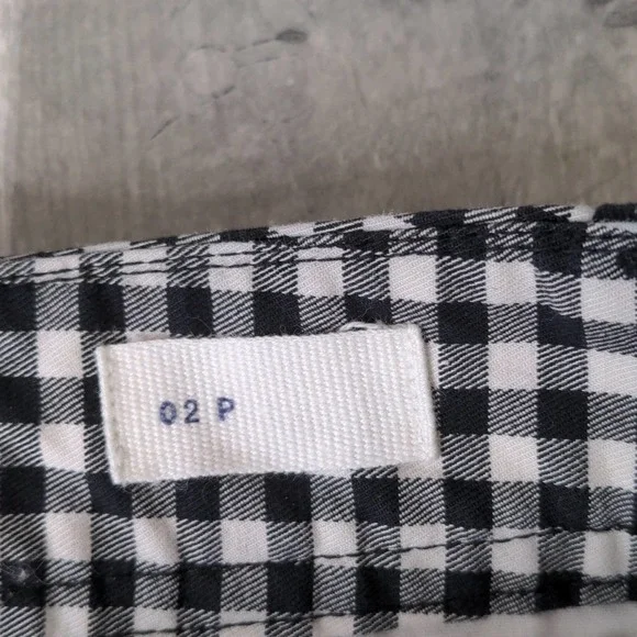 GAP Black & White Checkered City Shorts 3" inseam size 2 - Picture 9 of 12